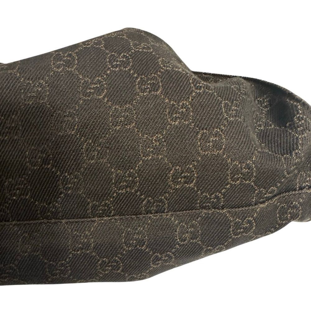 Gucci Black Hobo Bag with Signature Pattern - Picture 15 of 16